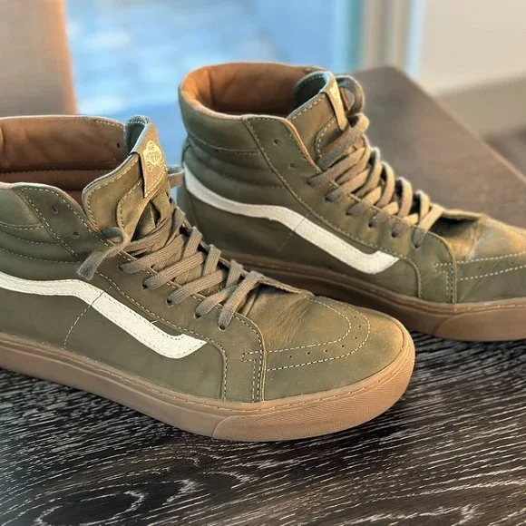 Olive color vans hotsell